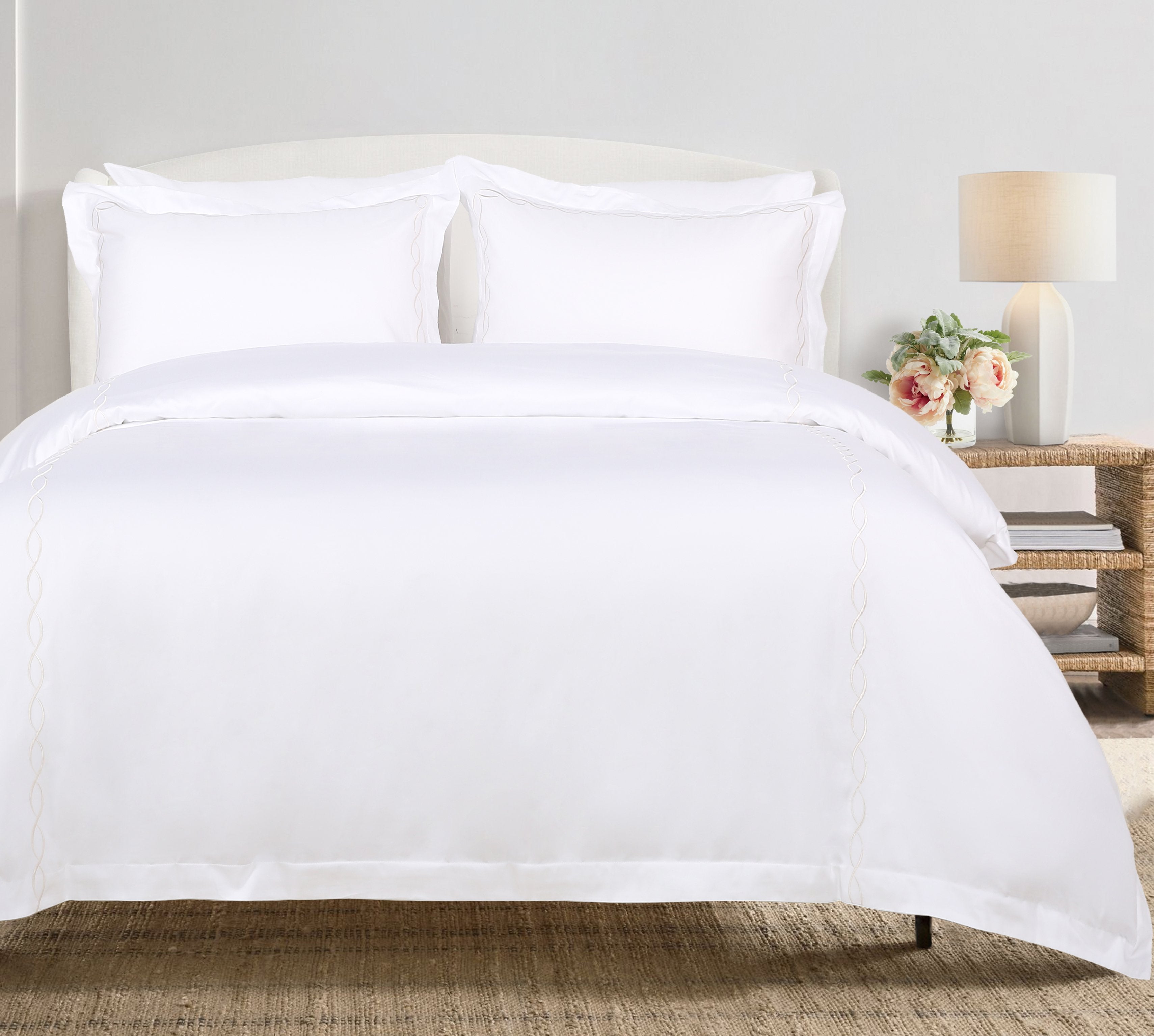 Embroiled duvet cover sets with double wave frames
