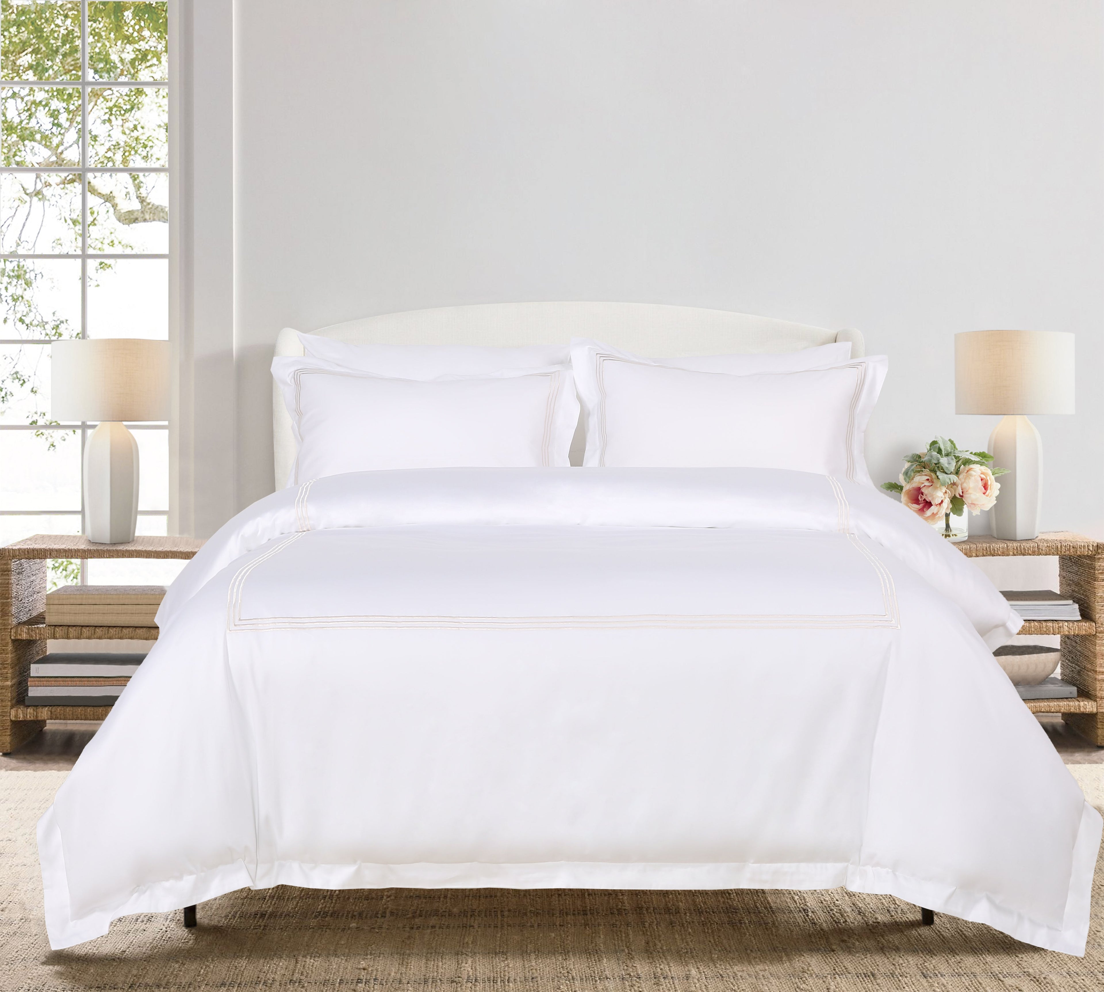 Embroiled duvet cover set (light beige-framed)