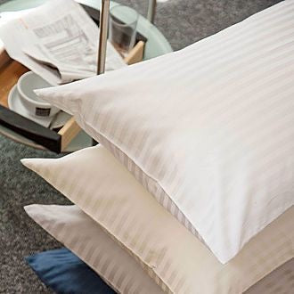 Stripped white bedding set