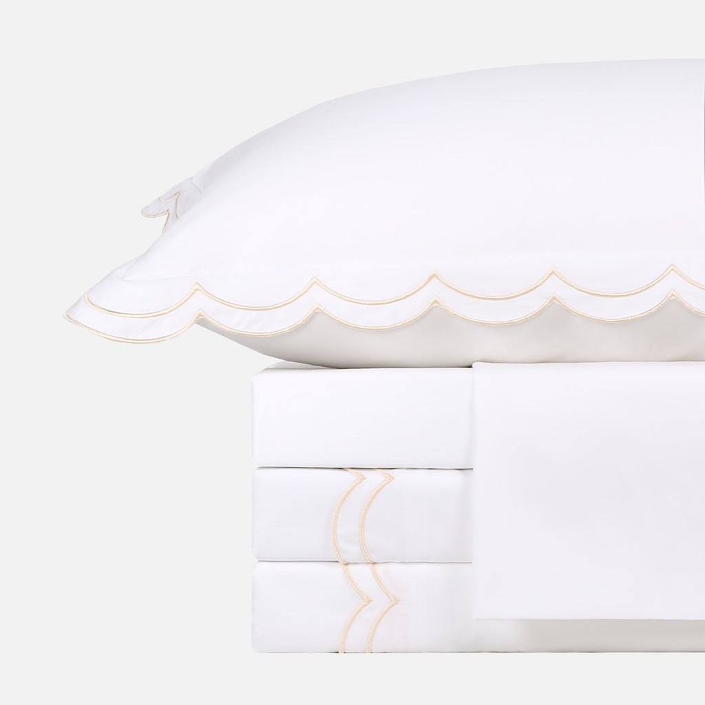 Embroiled duvet cover sets with double frames of beige-gold waves