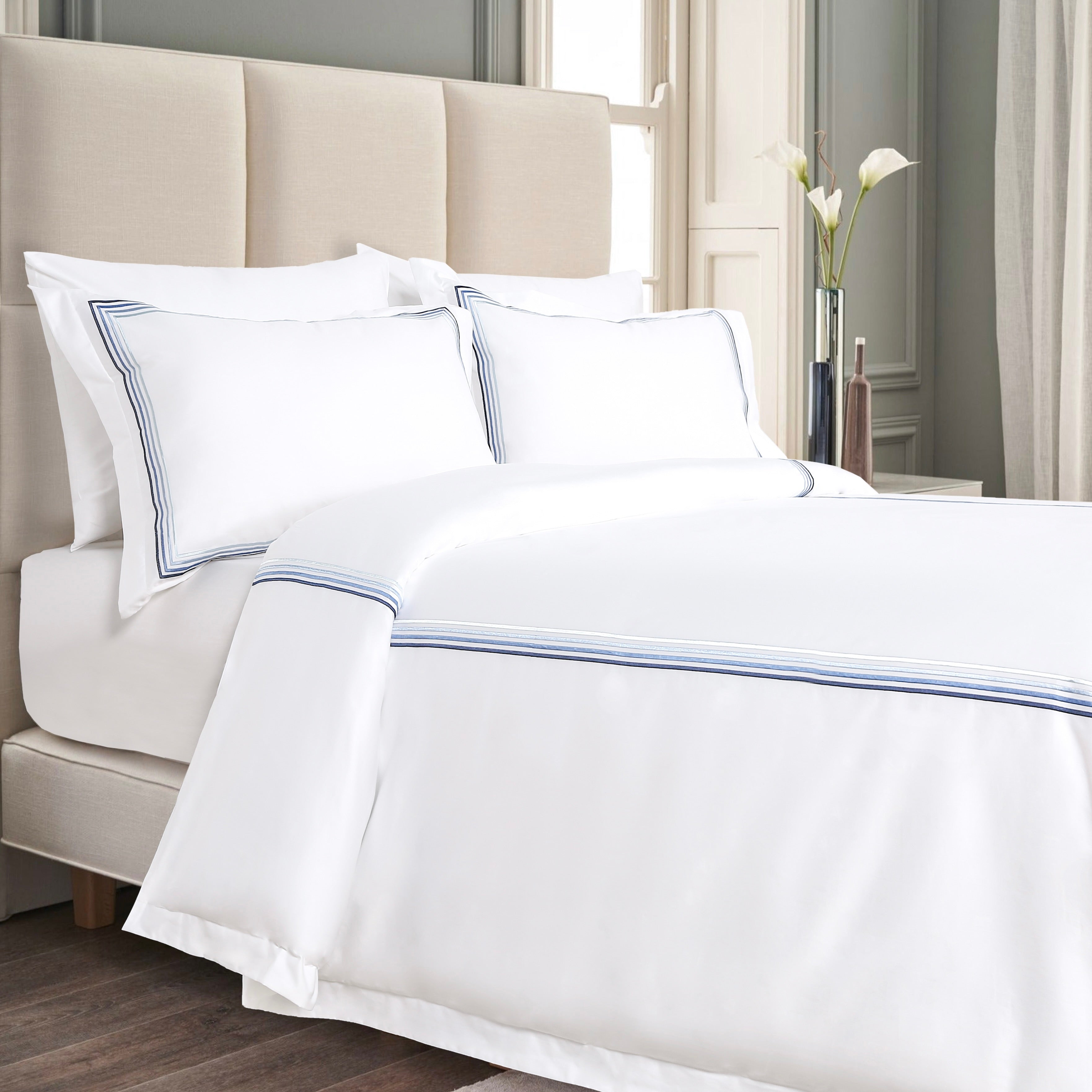 Embroiled duvet cover set with camouflage blue frames