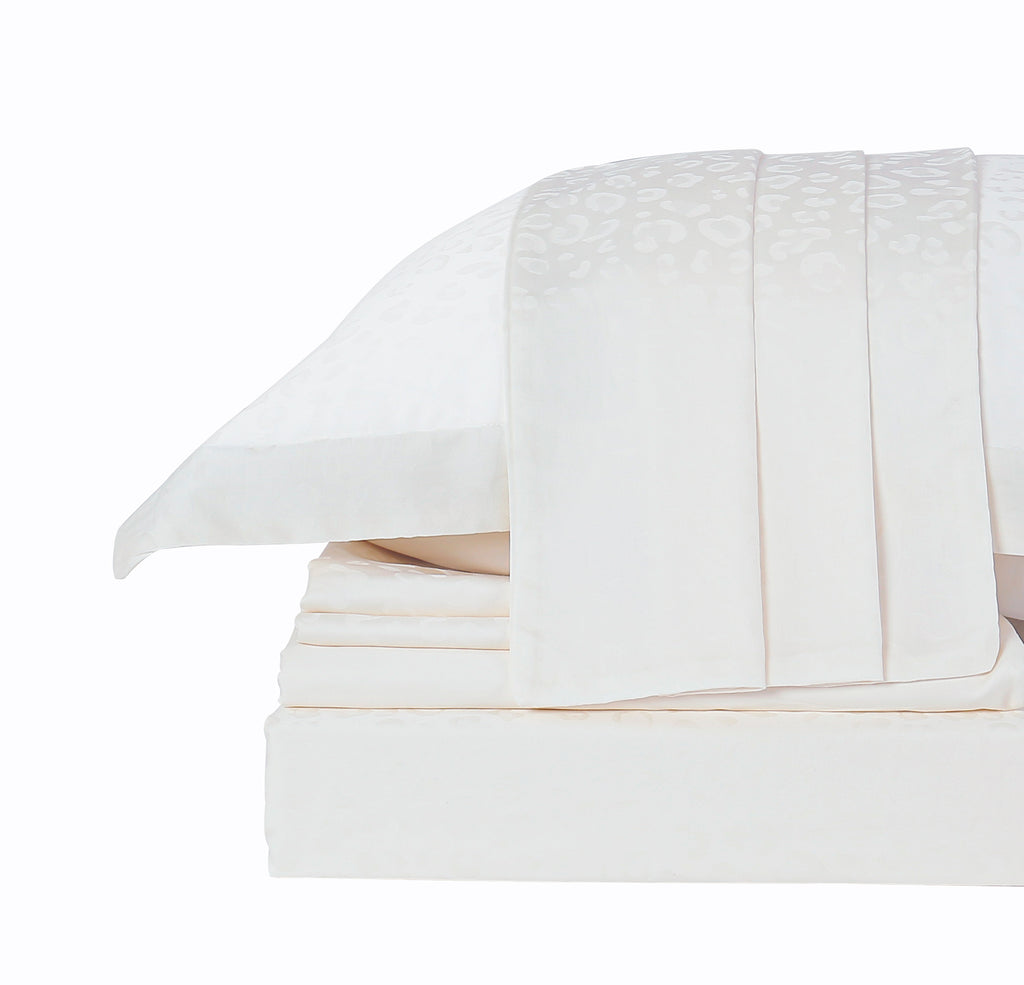 Leopard pattern Jaquard bedding set