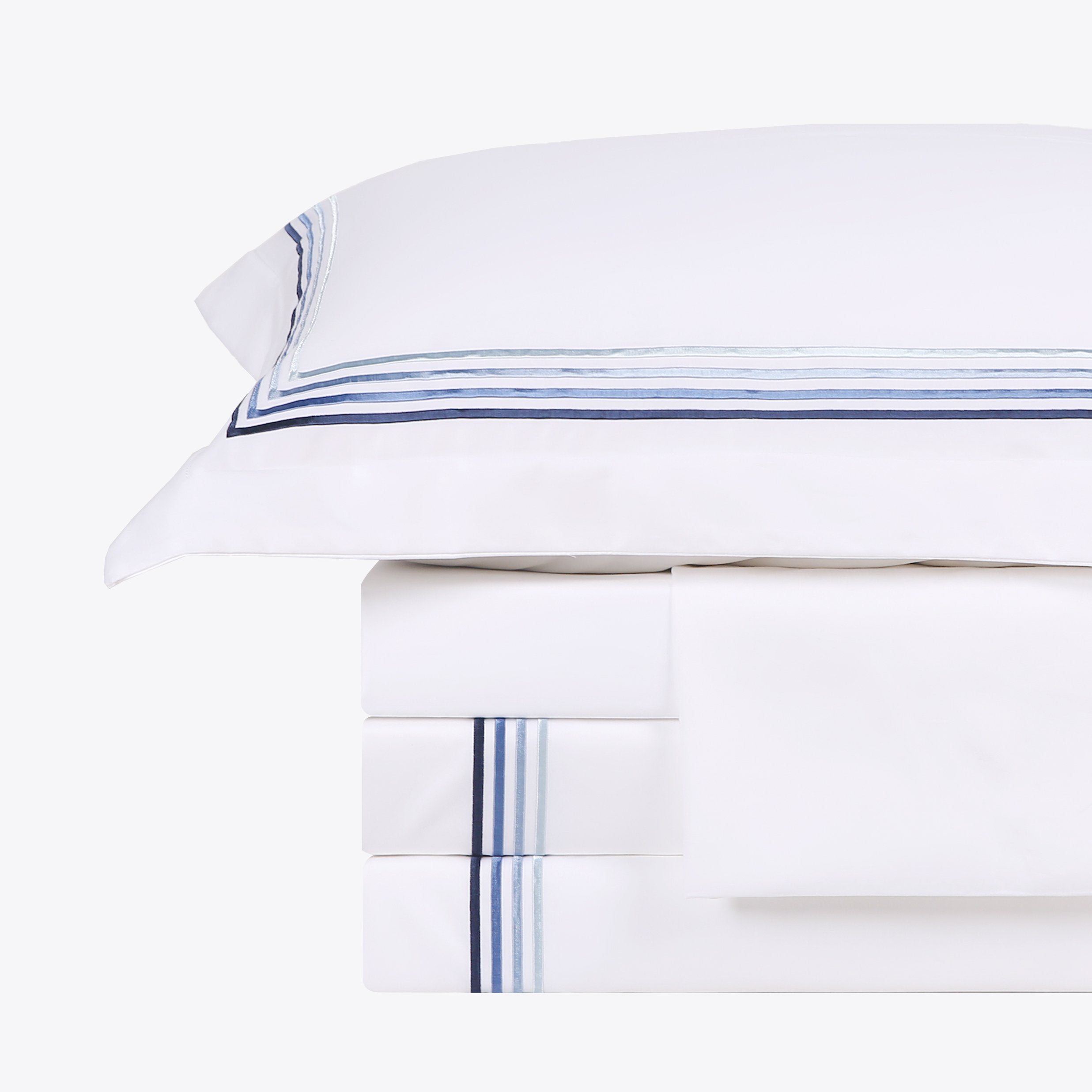 Embroiled duvet cover set with camouflage blue frames