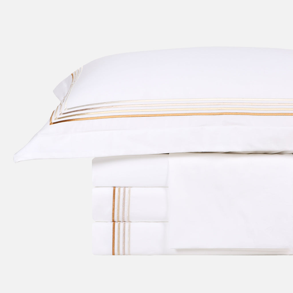 Embroiled cover set (beige-gold framed)