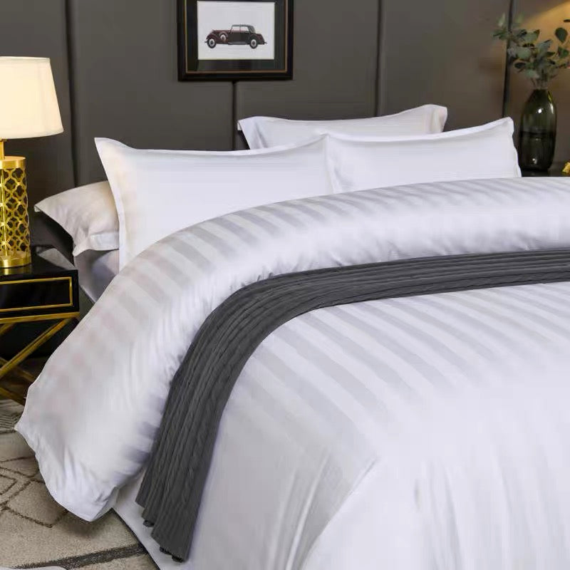 Stripped white bedding set
